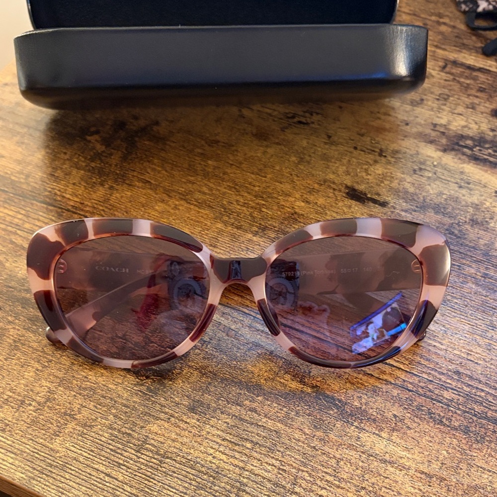 Coach Women's Sunglasses with Brown Pattern - Picture 4 of 4